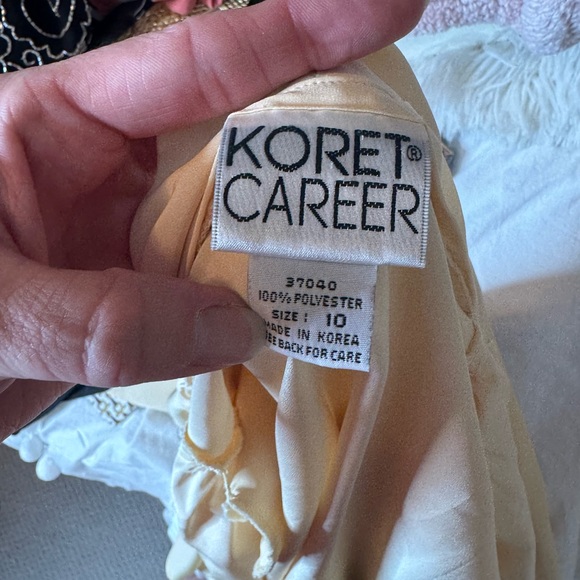 Vintage Rufffle and Bow Secretary Blouse - Picture 4 of 5